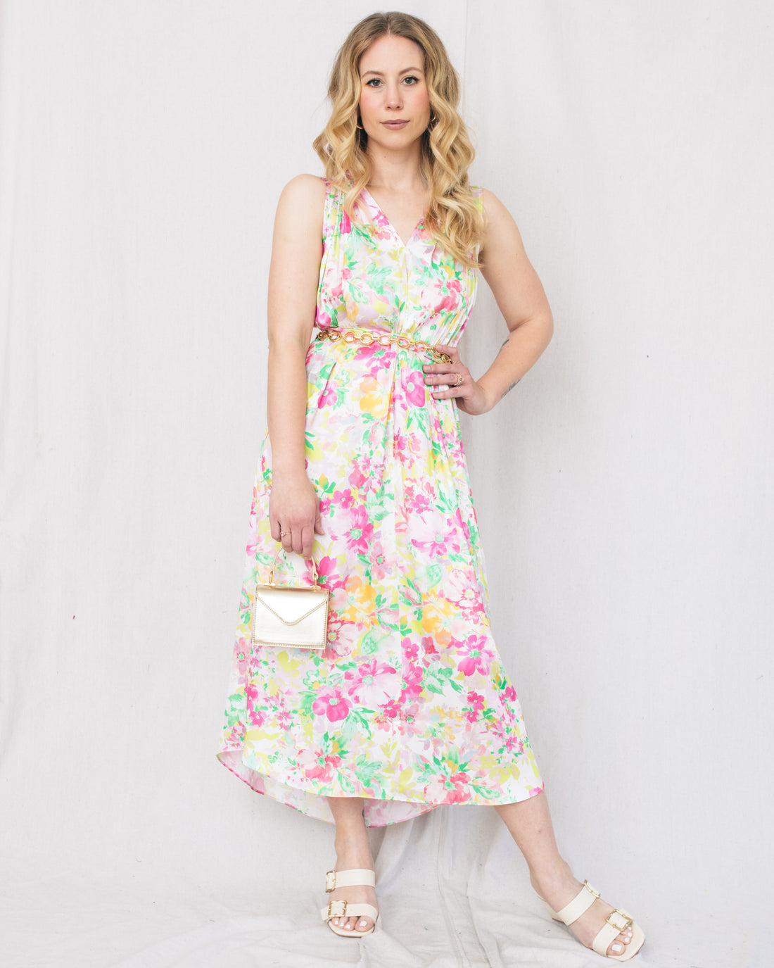 Ailani Floral Print V-Neck Sleeveless Midi Dress