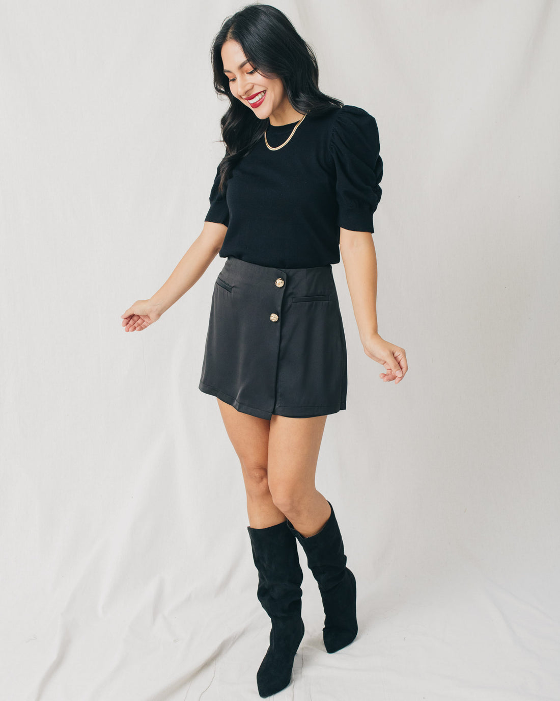 Elise Round Neck Puffed Sleeves Knit Top