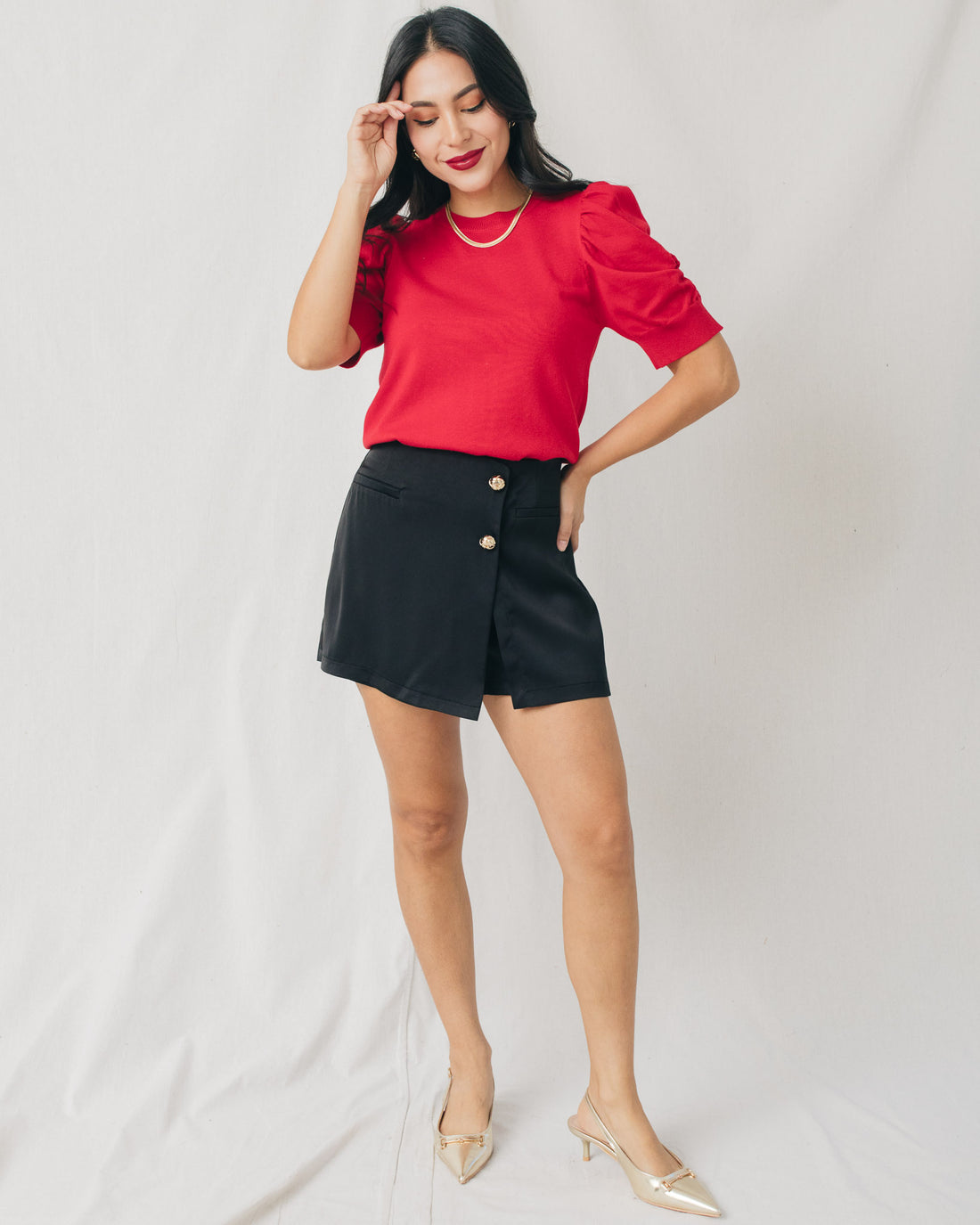 Elise Round Neck Puffed Sleeves Knit Top