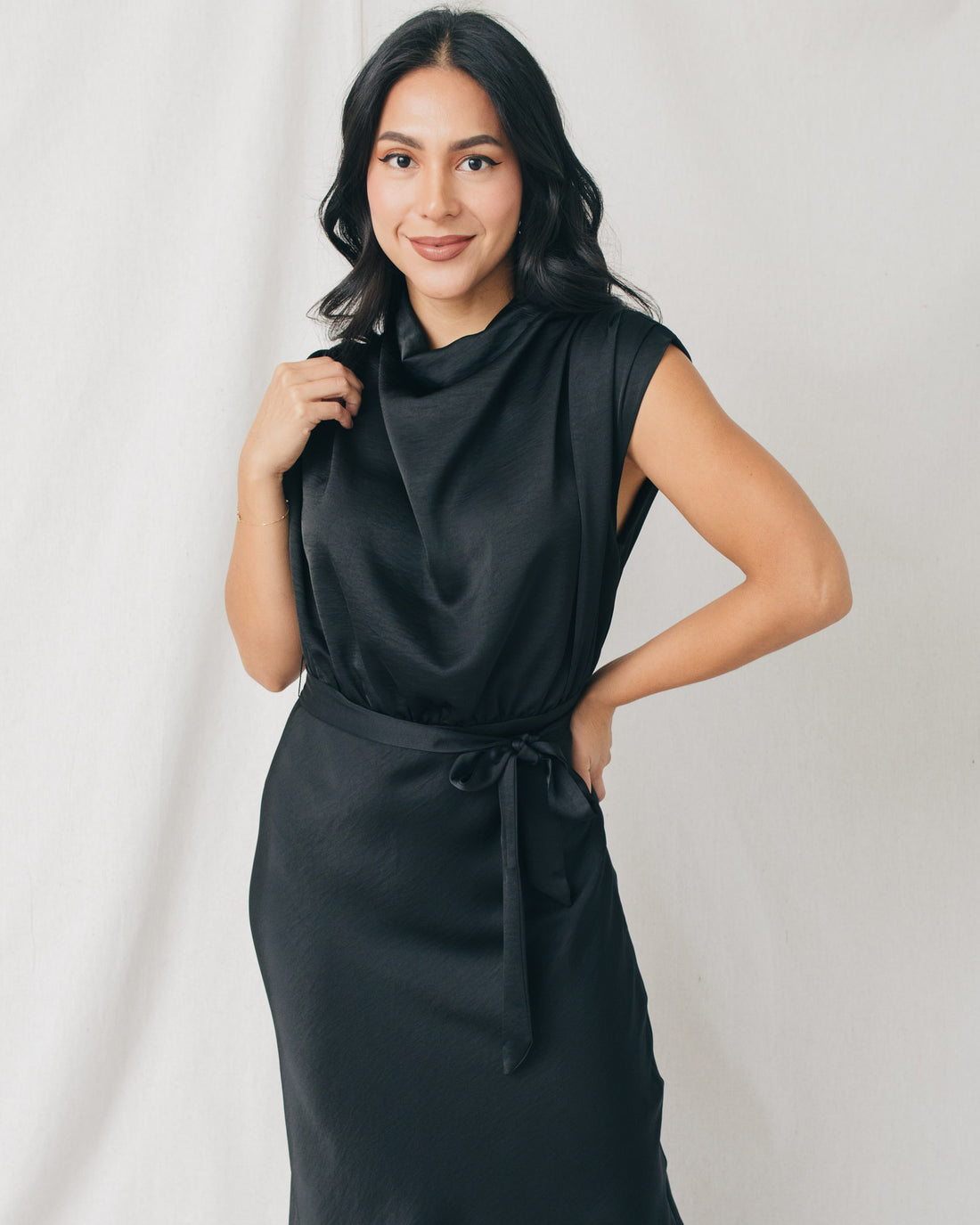 Vividly Mock Neck Belt Tie Midi Dress