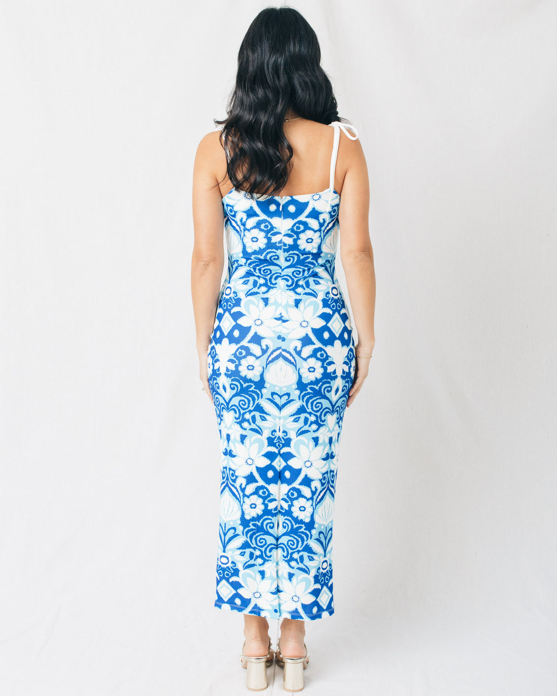 Liliana Shoulder Tie Back Slit Printed Midi Dress