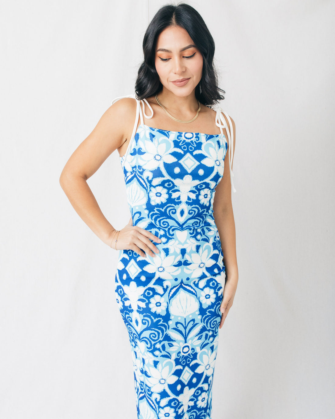 Liliana Shoulder Tie Back Slit Printed Midi Dress