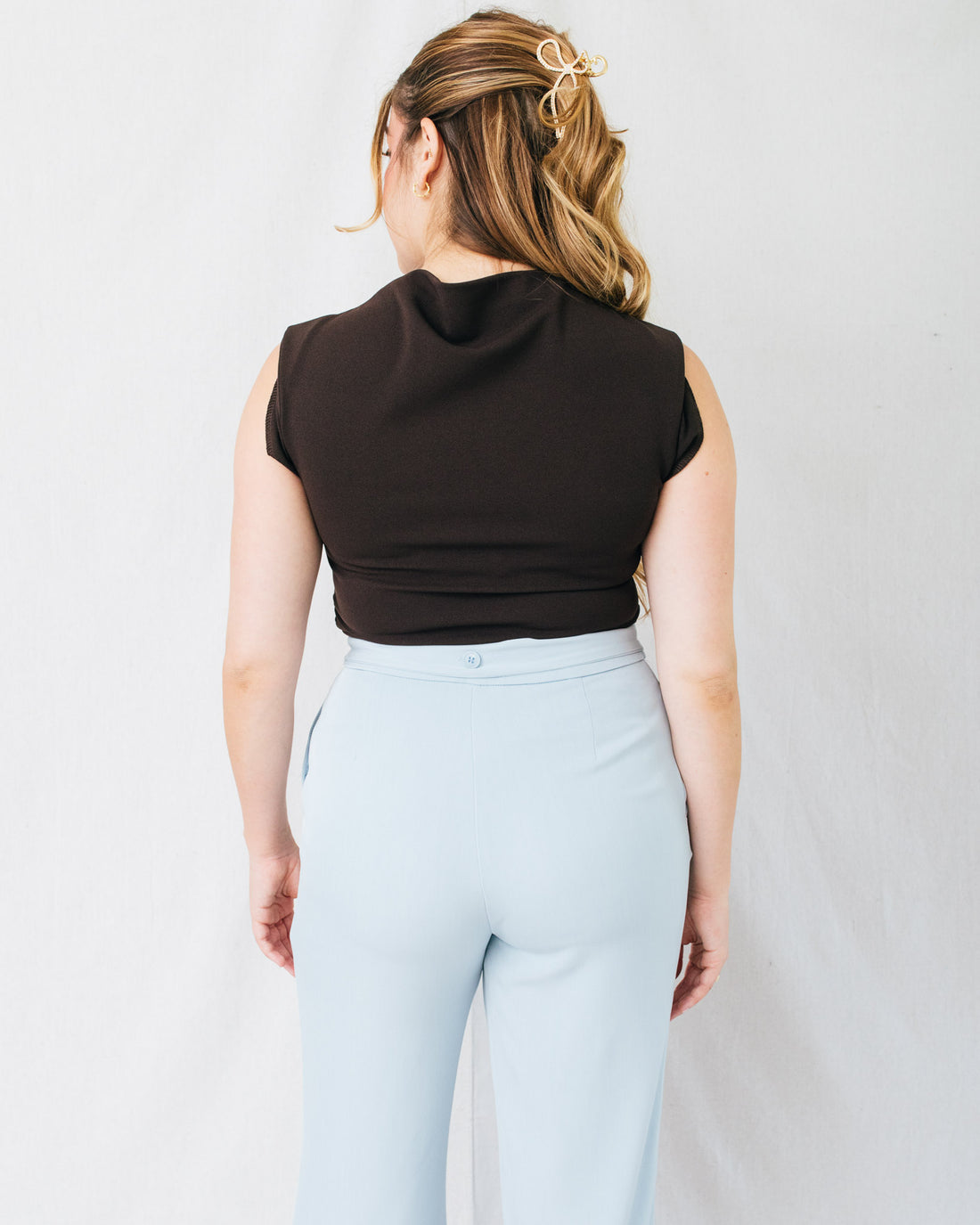 Caoimhe High Neck Fitted Tank Top