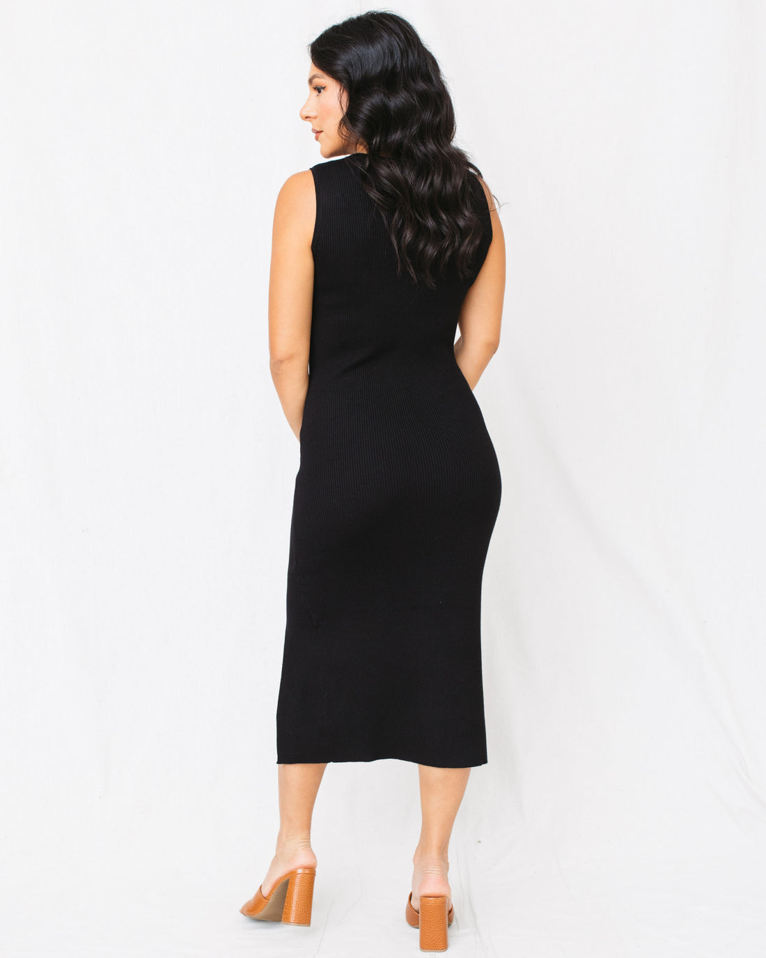 Gianna Round Neck Body-Con Ribbed Midi Dress