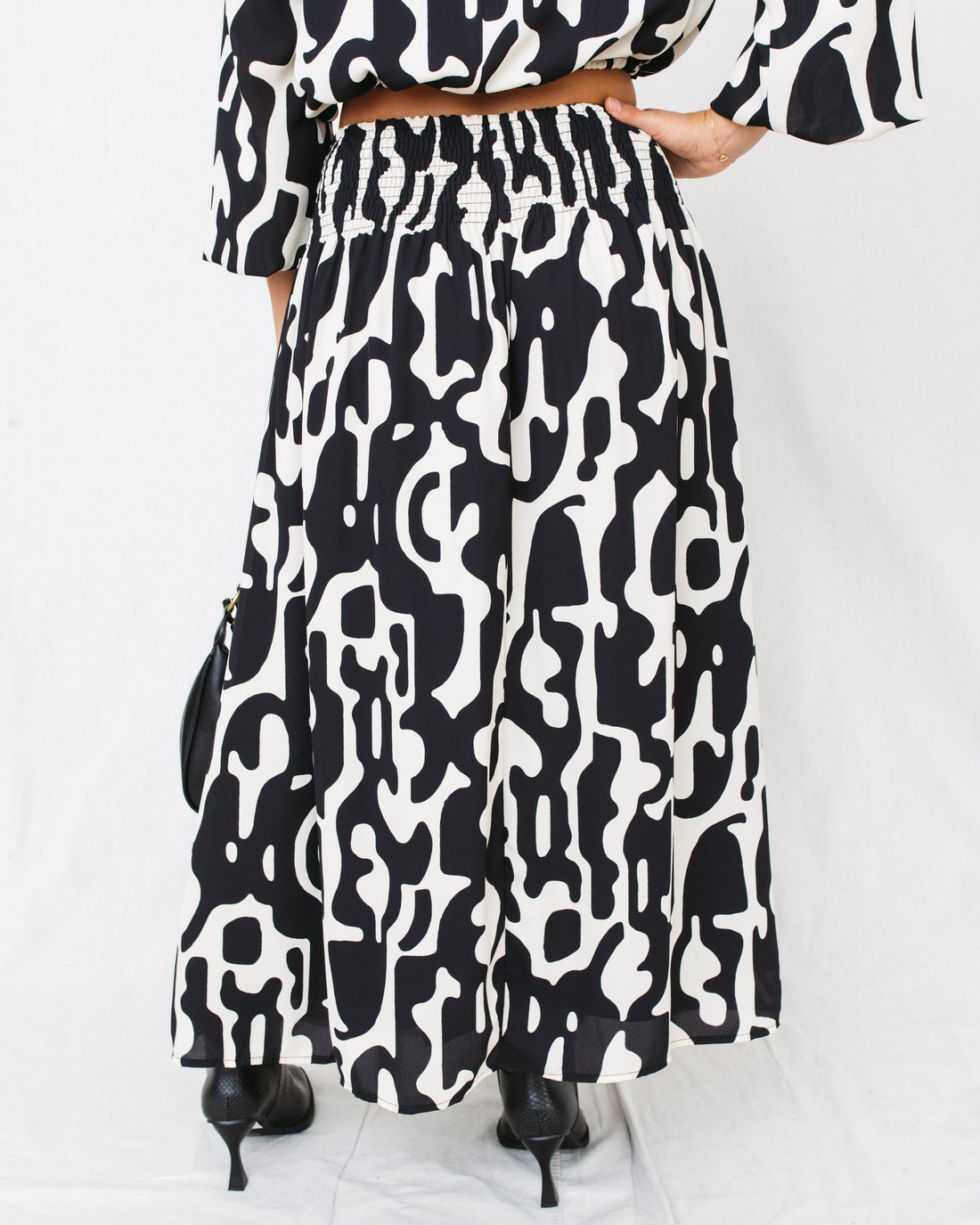 Nuance Smocked Waist Printed Midi Skirt