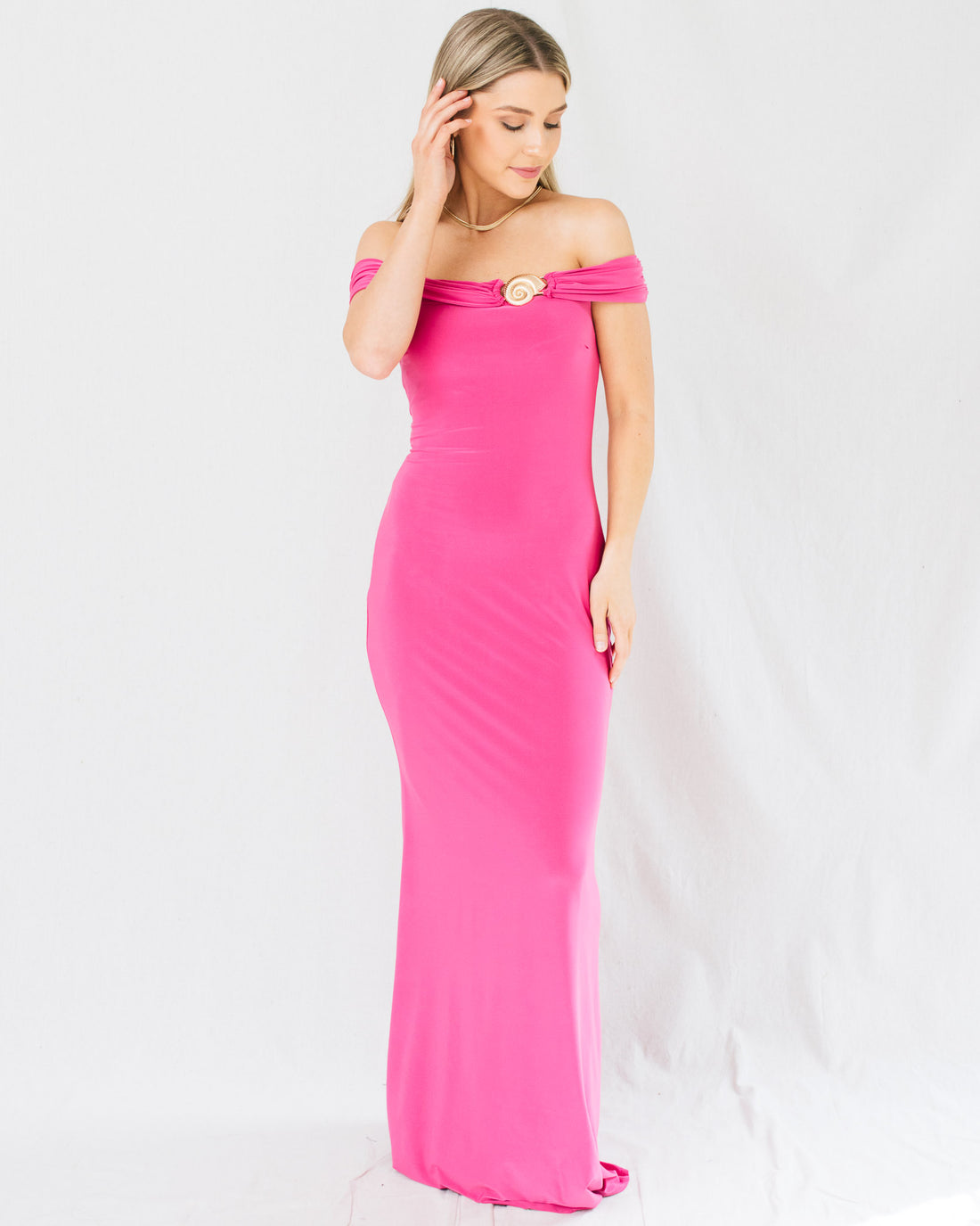 Vera Seashell Embellishment Off The Shoulder Maxi Dress – Maven Womenswear Vera Seashell Embellishment Off The Shoulder Maxi Dress – Maven Womenswear