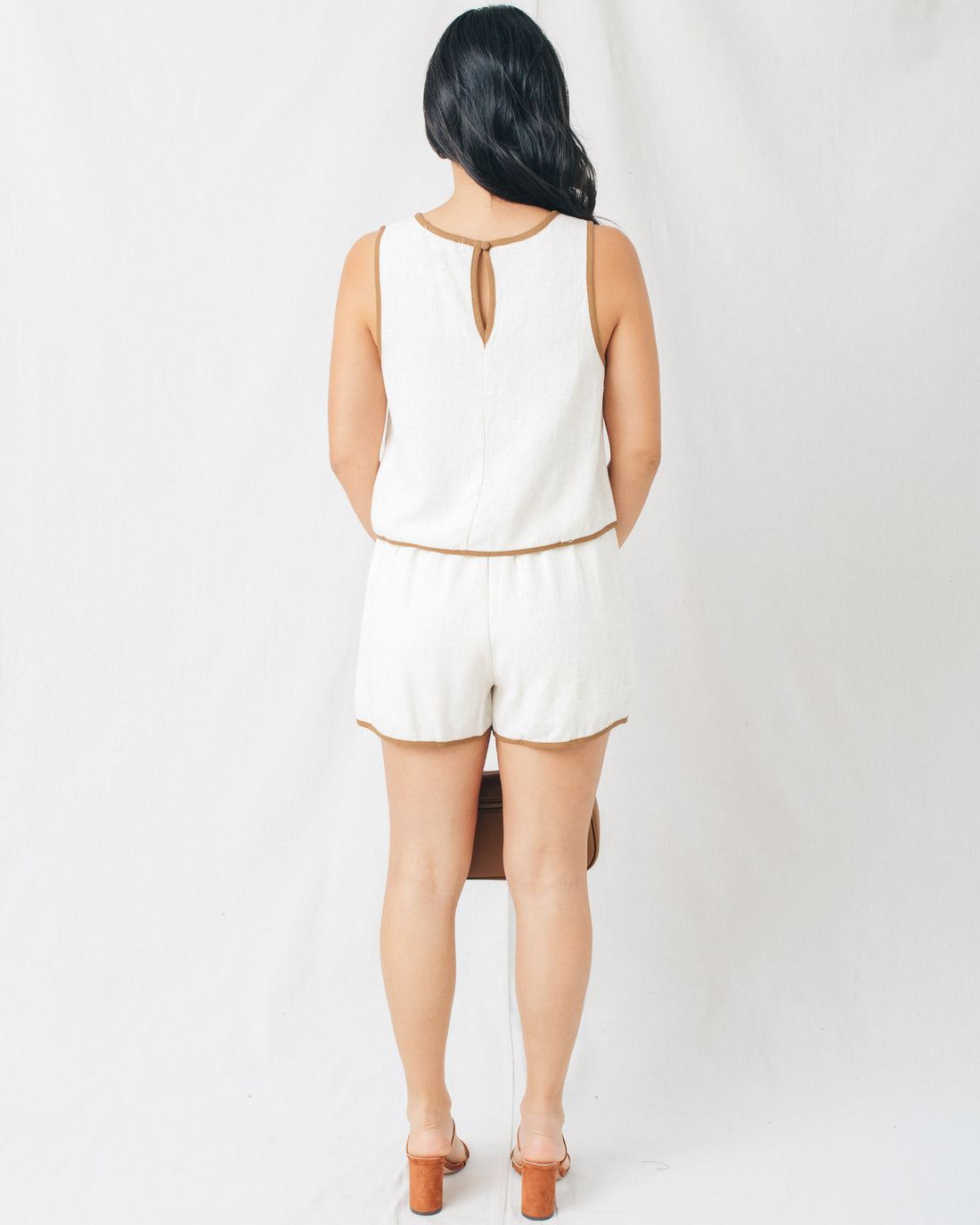 Soleil Contrast Trim Sleeveless Top