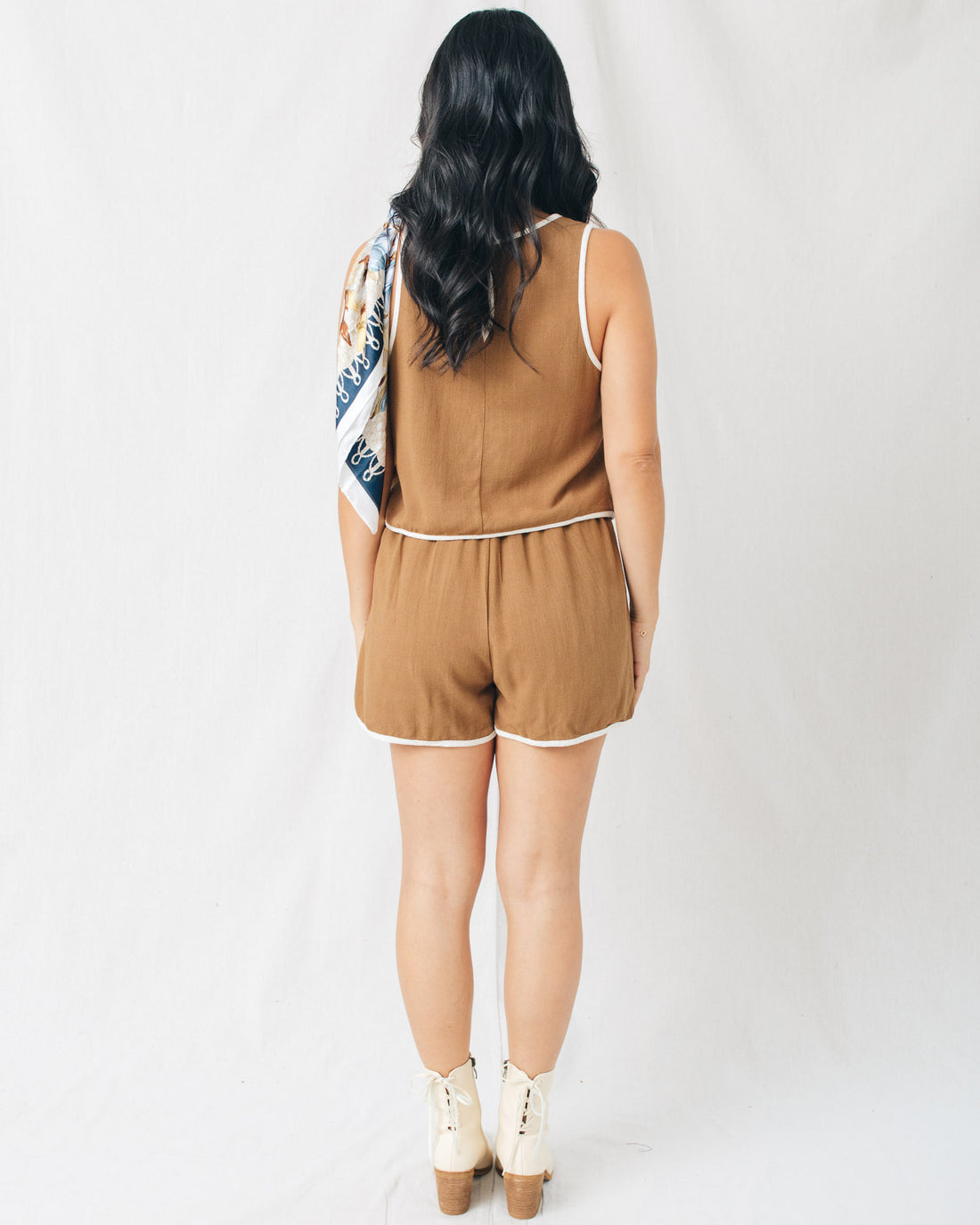 Soleil Contrast Trim Sleeveless Top