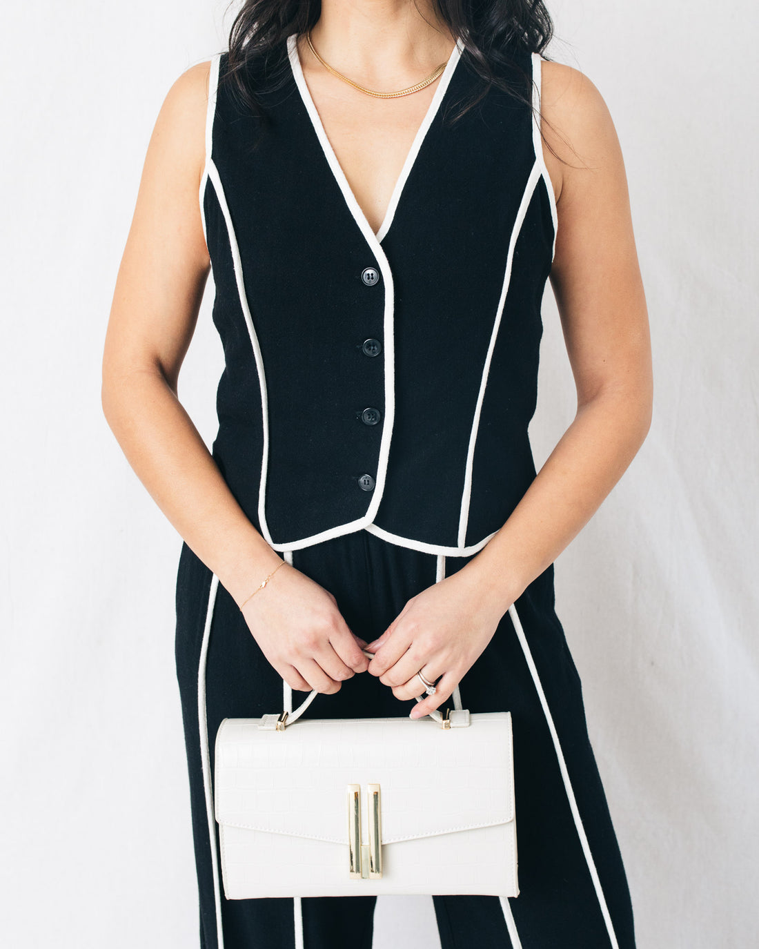 Haute Rue Chic Linen Binding Vest