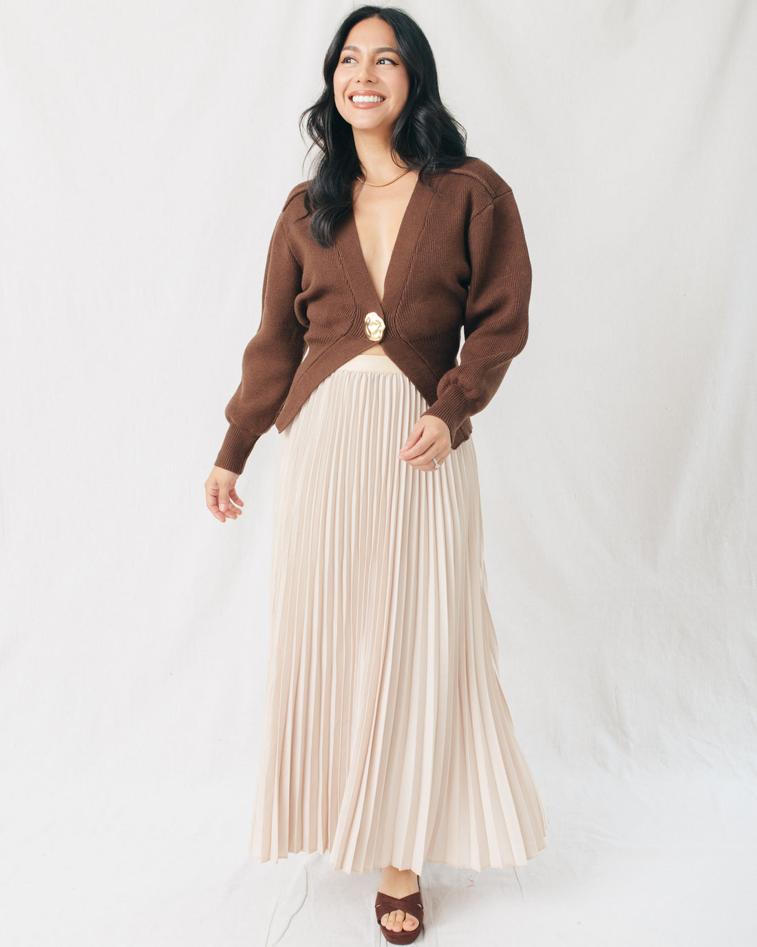 Elowen Classy Elevated Gold Button Cardigan