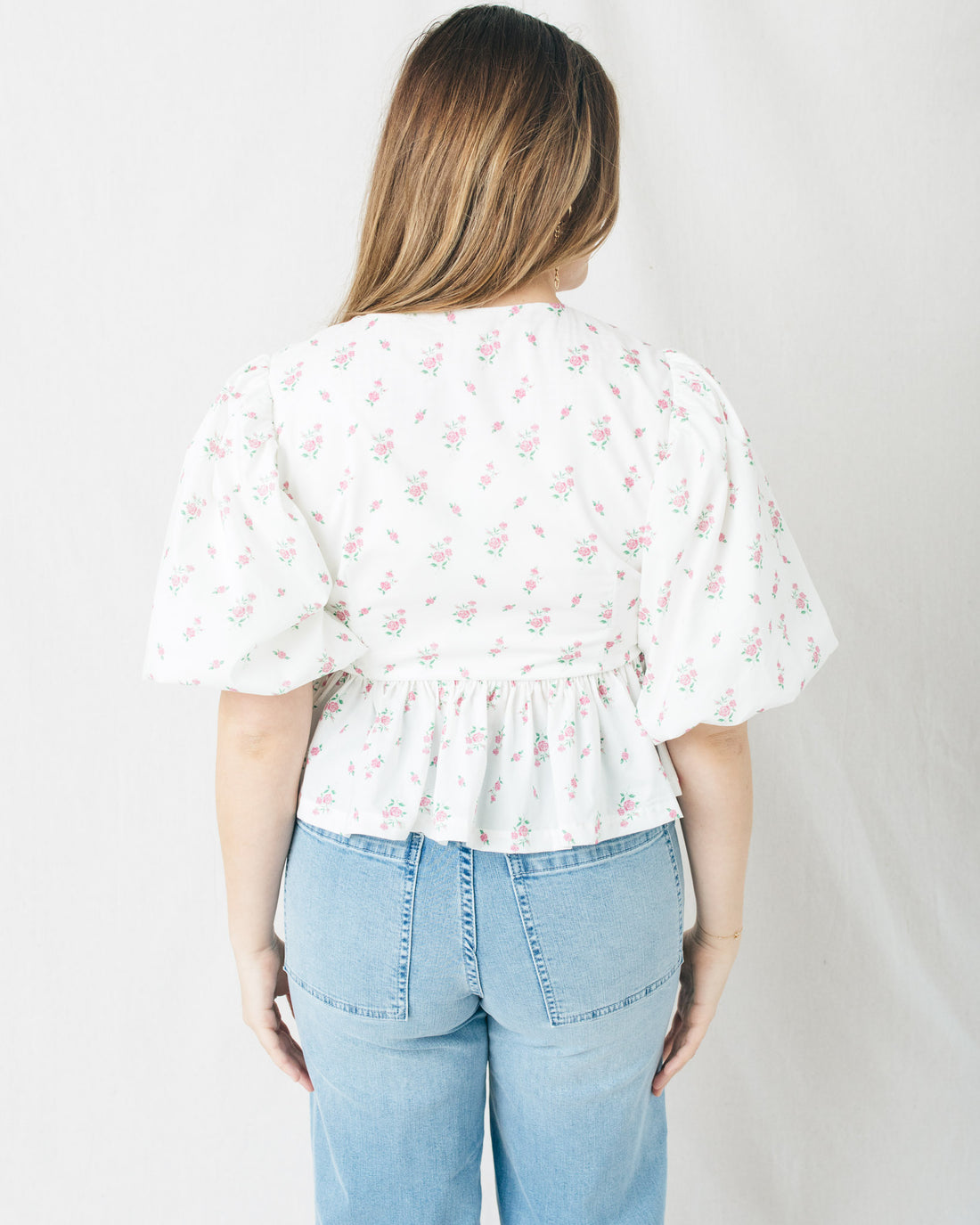 Adelyn Dizty Floral Print Bow Tie Crop Top