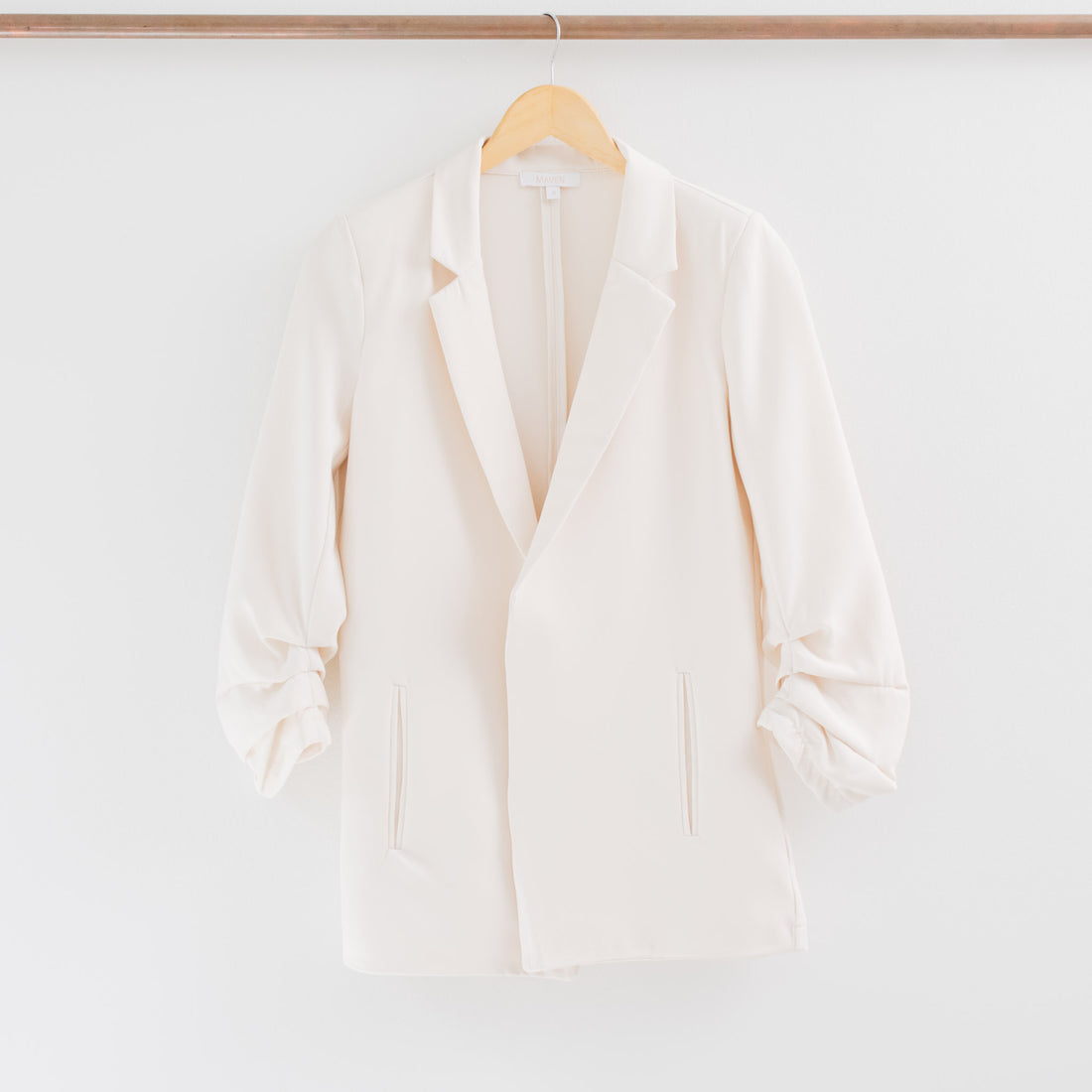 River Open Front 3/4 Ruched Sleeve Solid Blazer