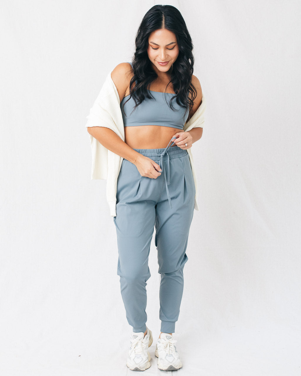 Winning Solid Pleated Front Joggers