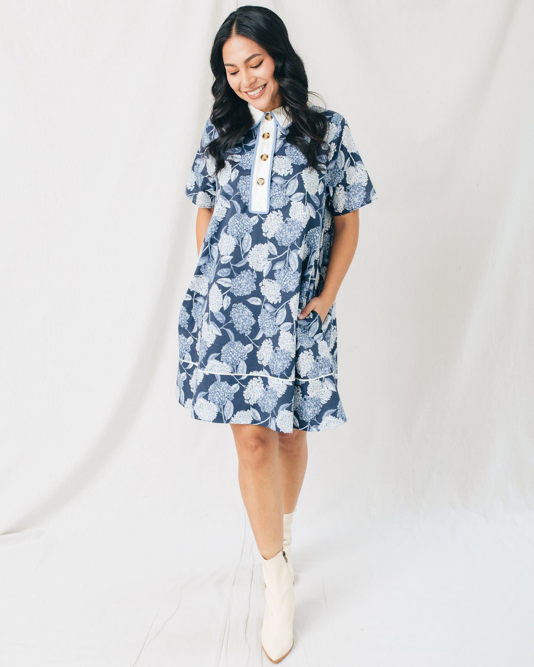 Frankie Contrast Collar Floral Relaxed Mini Dress