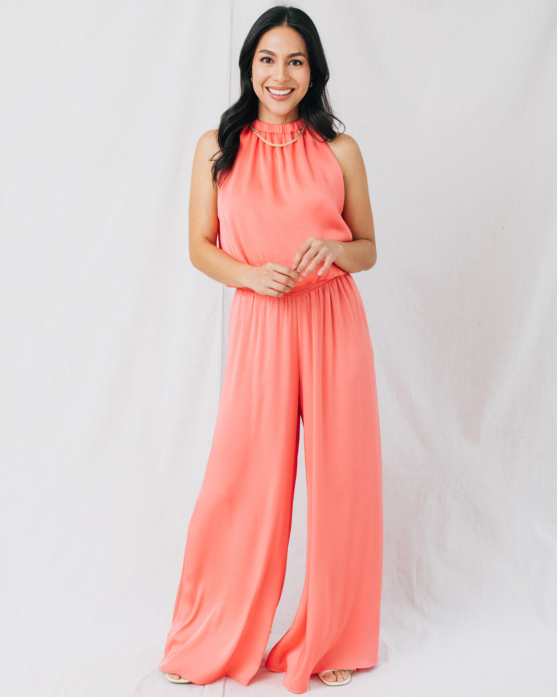 Gwen Halter Neck Elastic Bubble Hem Crop Top