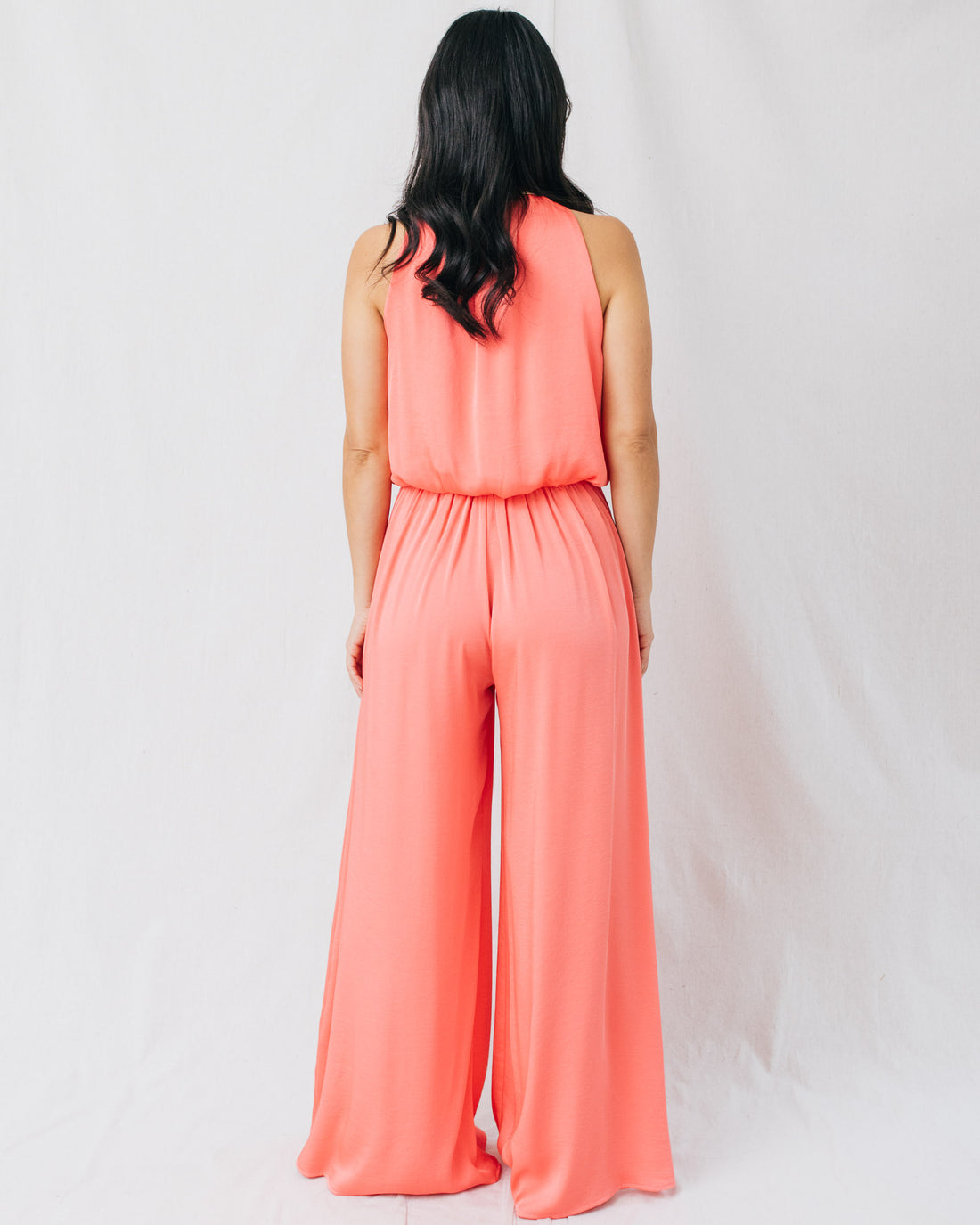 Gwen Halter Neck Elastic Bubble Hem Crop Top