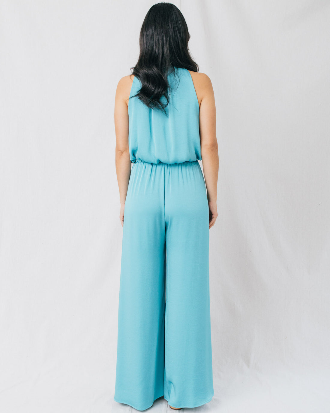 Gwen Halter Neck Elastic Bubble Hem Crop Top