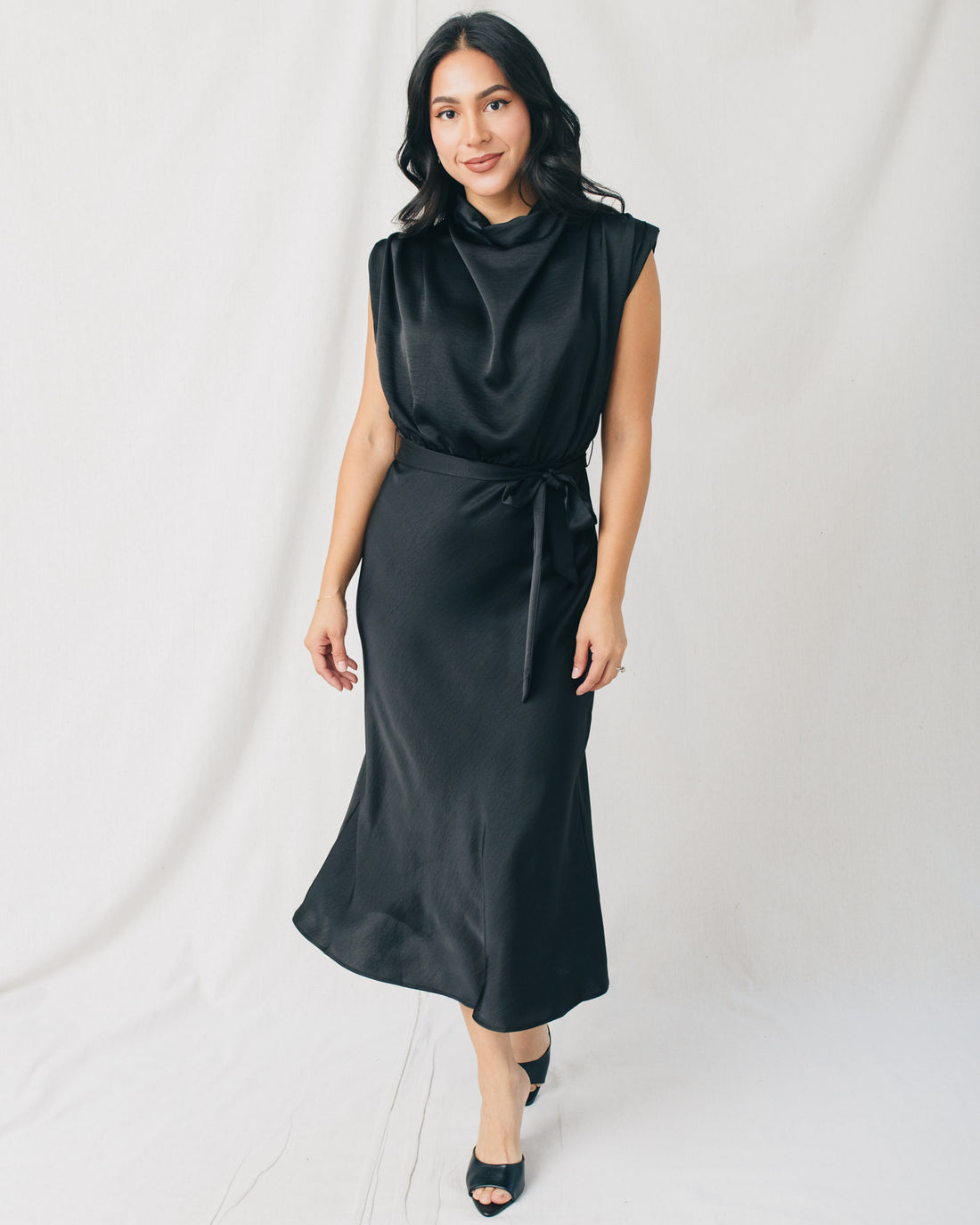 Vividly Mock Neck Belt Tie Midi Dress