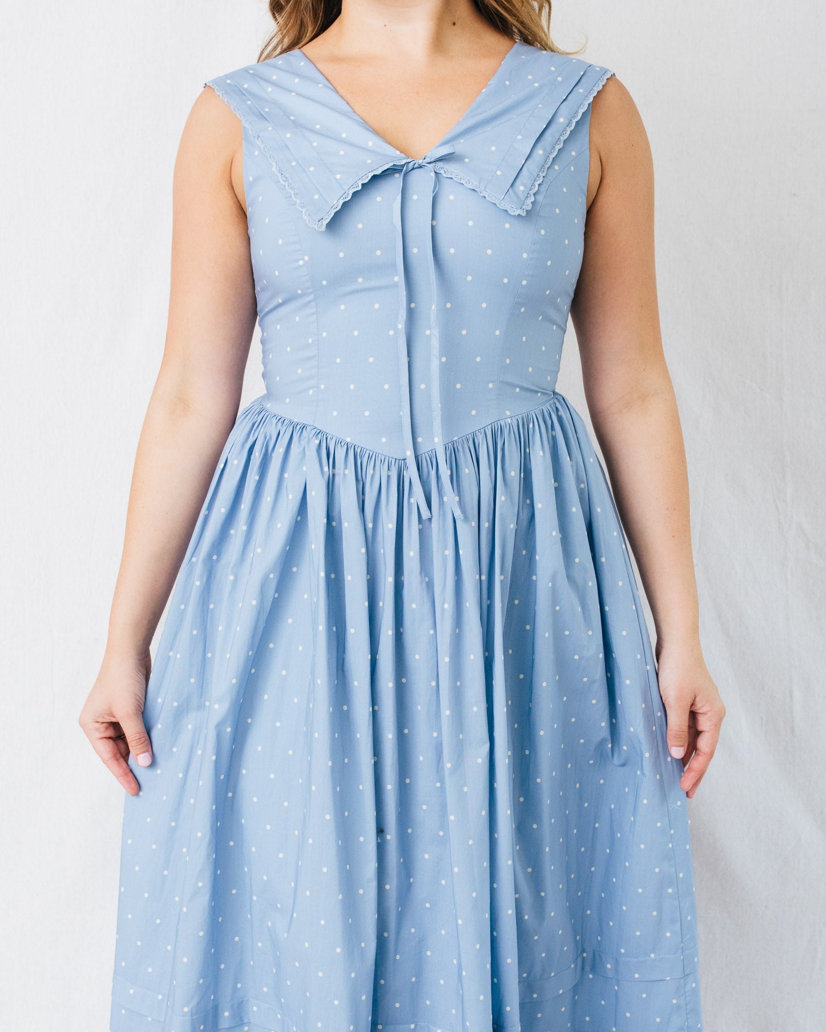 Briar Polka Dot Print Bib Collar Lace Trim Midi Dress – Maven