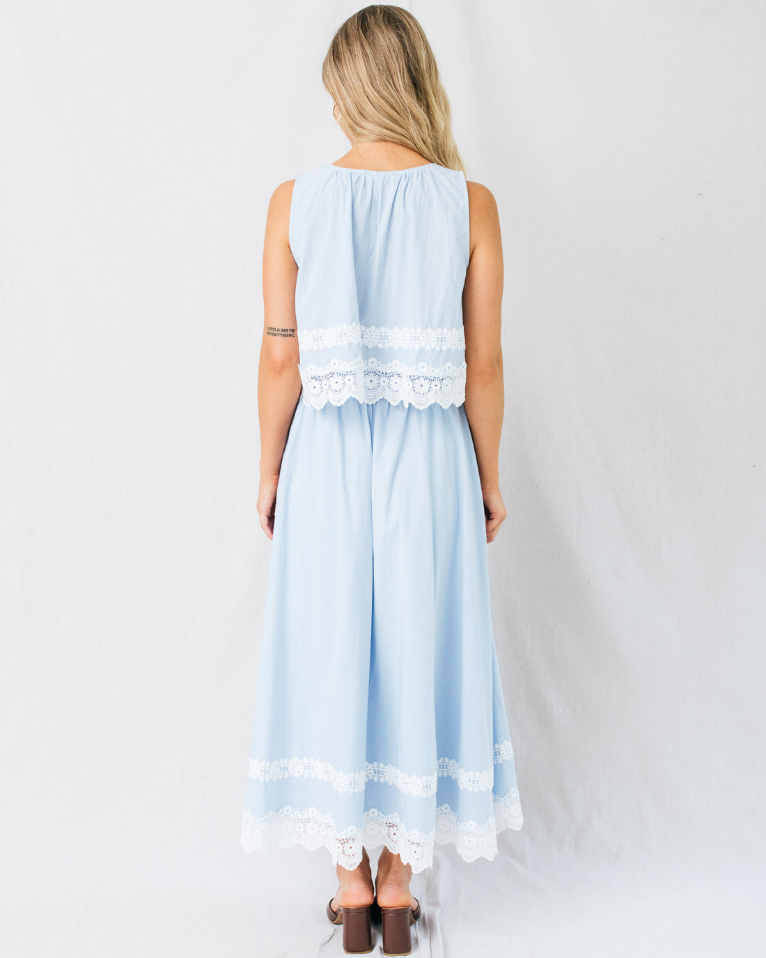 Zarina Scalloped Lace Trim Hem Midi Skirt